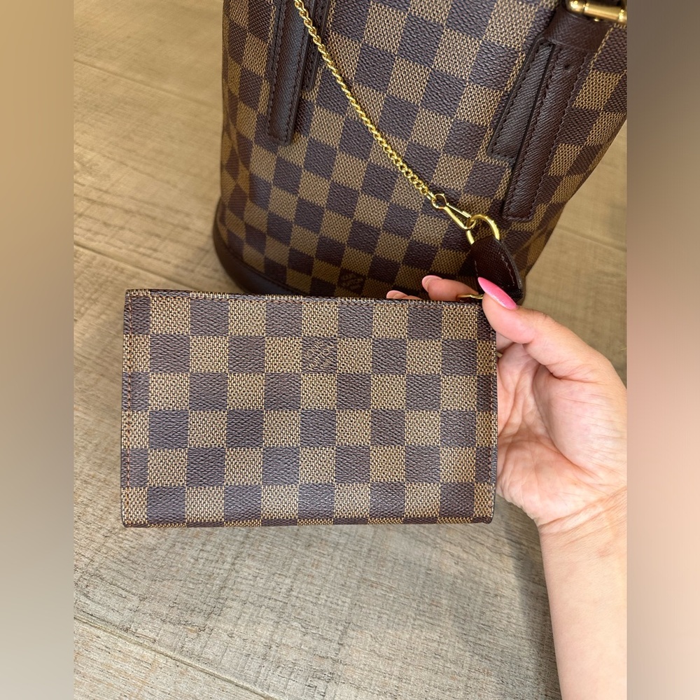 Louis Vuitton Damier Ebene Marais Bucket Bag PM - Picture 14 of 15